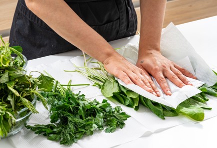 Фото шага рецепта Ботвинья из крапивы 186373 шаг 3  