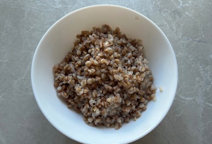 Фото шага рецепта Боул с гречкой 189812 шаг 8  