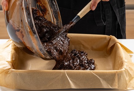 Фото шага рецепта Брауни с шоколадным печеньем 186500 шаг 7  