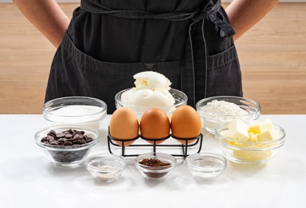 Фото шага рецепта Брауни с шоколадом и творожным сыром 186499 шаг 1  