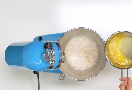 Фото шага рецепта Брецели 140001 шаг 3  