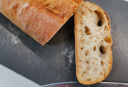 Фото шага рецепта Брускетта Капрезе 187713 шаг 1  