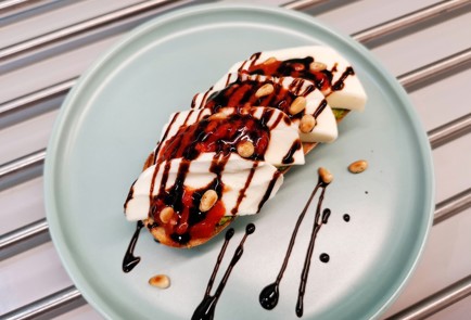 Фото шага рецепта Брускетта Капрезе 187713 шаг 10  