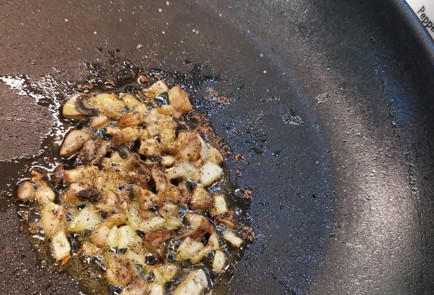 Фото шага рецепта Брускетта пофранцузски 174922 шаг 4  