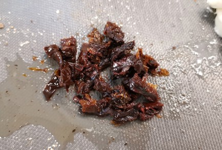 Фото шага рецепта Брускетта поитальянски 174924 шаг 3  