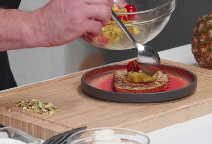 Фото шага рецепта Брускетта с ананасом на гриле и бурратой 187805 шаг 10  