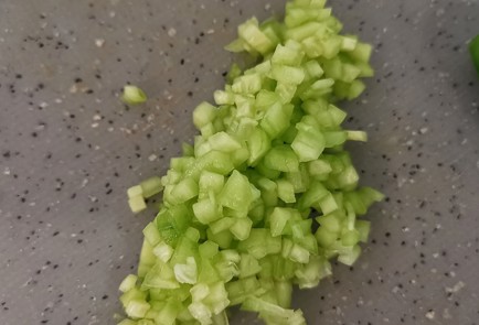 Фото шага рецепта Брускетта с брынзой и сметаной 173721 шаг 3  