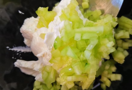 Фото шага рецепта Брускетта с брынзой и сметаной 173721 шаг 6  