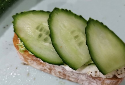 Фото шага рецепта Брускетта с горбушей 175221 шаг 8  