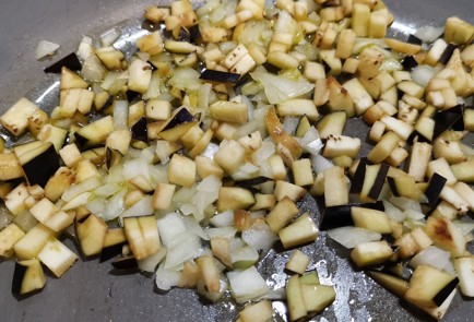 Фото шага рецепта Брускетта с грибами и баклажаном 173960 шаг 7