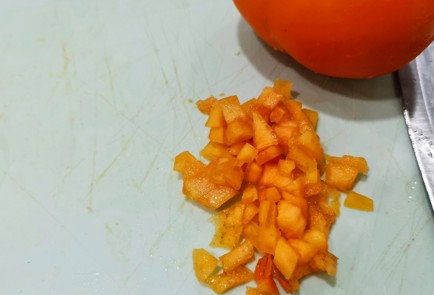 Фото шага рецепта Брускетта с хурмой и сыром 175209 шаг 5  