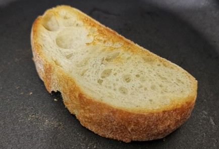 Фото шага рецепта Брускетта с курицей 175226 шаг 4  