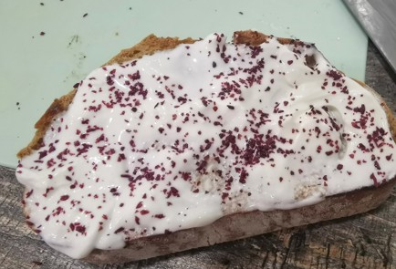 Фото шага рецепта Брускетта с мандарином 175210 шаг 8  