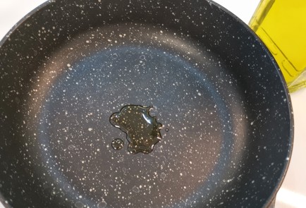 Фото шага рецепта Брускетта с перепелом 174928 шаг 3  