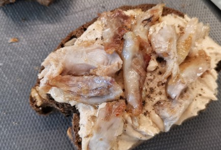 Фото шага рецепта Брускетта с перепелом 174928 шаг 9  