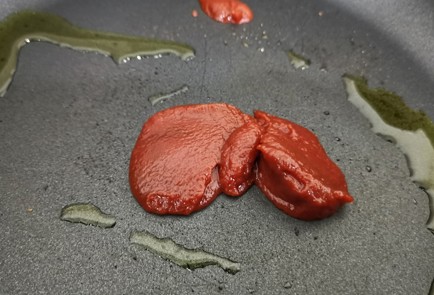 Фото шага рецепта Брускетта с сосисками 175224 шаг 5  