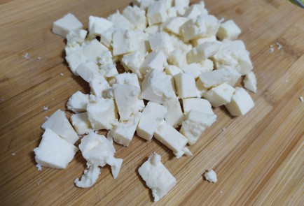 Фото шага рецепта Брускетта с сыром и сливой 189786 шаг 4  