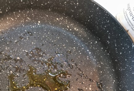 Фото шага рецепта Брускетта со свининой 174929 шаг 3  