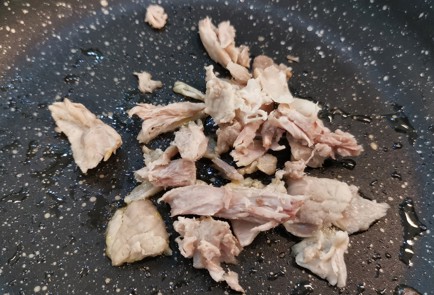 Фото шага рецепта Брускетта со свининой 174929 шаг 4  