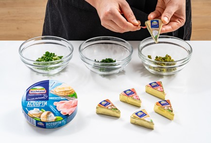 Фото шага рецепта Брускетты из багета с ассорти из сыров 188037 шаг 7  