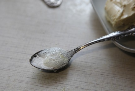 Фото шага рецепта Брусничный кекс с кусочками шоколада 173792 шаг 5