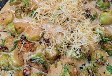 Фото шага рецепта Брюссельская капуста со сливками и сыром 152512 шаг 9