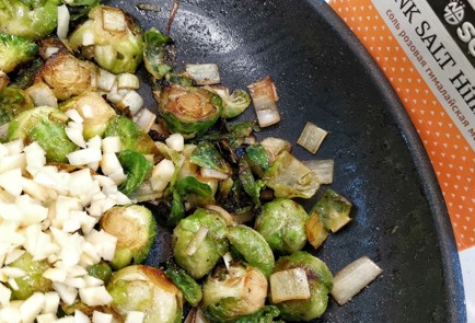 Фото шага рецепта Брюссельская капуста запеченная с адыгейским сыром 152871 шаг 4