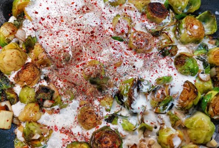 Фото шага рецепта Брюссельская капуста запеченная с адыгейским сыром 152871 шаг 5