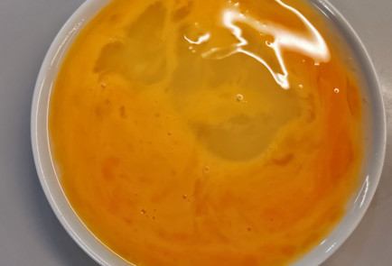 Фото шага рецепта Брынза обжаренная в сырноминдальной панировке 152017 шаг 4  