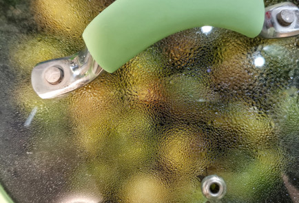 Фото шага рецепта Брюссельская капуста на сковороде с сыром 151758 шаг 7  