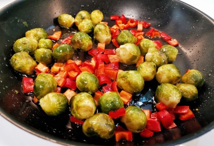 Фото шага рецепта Брюссельская капуста запеченная с тыквой 140442 шаг 13  