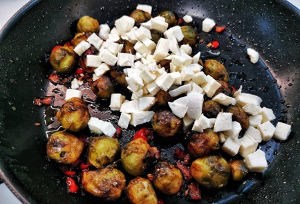 Фото шага рецепта Брюссельская капуста запеченная с тыквой 140442 шаг 18  