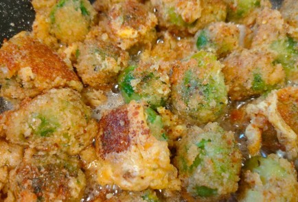 Фото шага рецепта Брюссельская капуста жареная в панировке 188681 шаг 14