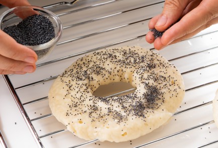 Фото шага рецепта Бублики в медовом обваре 139929 шаг 8  