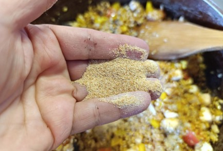 Фото шага рецепта Булгур с овощами и грибами 190831 шаг 11  