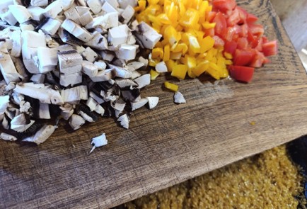 Фото шага рецепта Булгур с овощами и грибами 190831 шаг 8  