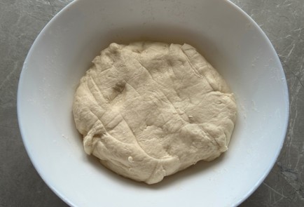 Фото шага рецепта Булочки с клубникой 175488 шаг 6  