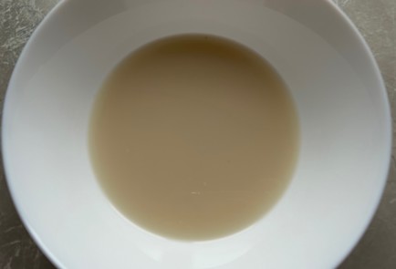 Фото шага рецепта Булочки с конфетами 175153 шаг 3  