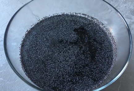 Фото шага рецепта Булочки с маком 174353 шаг 2  