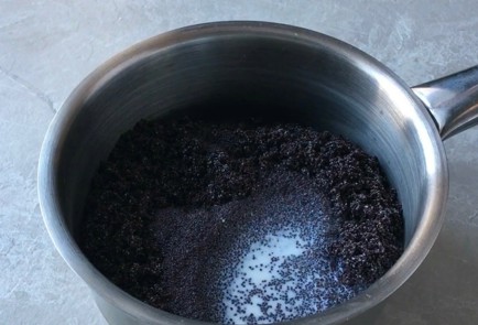 Фото шага рецепта Булочки с маком 174353 шаг 4  