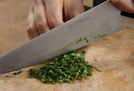 Фото шага рецепта Бульон с говяжьими фрикадельками 153118 шаг 8  