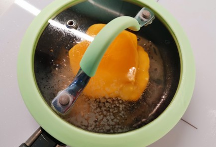 Фото шага рецепта Бургер с сыром 190751 шаг 7  