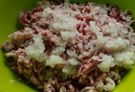 Фото шага рецепта Бургеры на гриле 189106 шаг 1