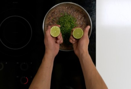 Фото шага рецепта Буррито 139911 шаг 5  