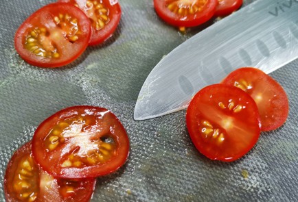 Фото шага рецепта Бутерброд с авокадо 190535 шаг 9  