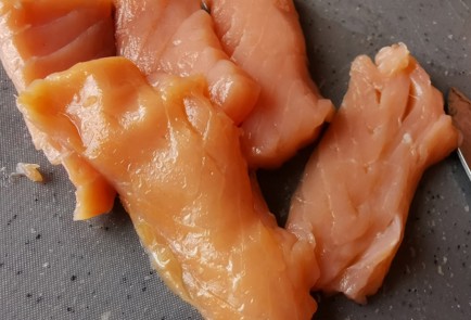 Фото шага рецепта Бутерброд с красной рыбой 189480 шаг 1  