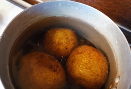 Фото шага рецепта Бутерброд с селедкой 189308 шаг 2  