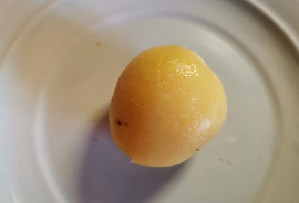 Фото шага рецепта Бутерброд с селедкой 189308 шаг 6  