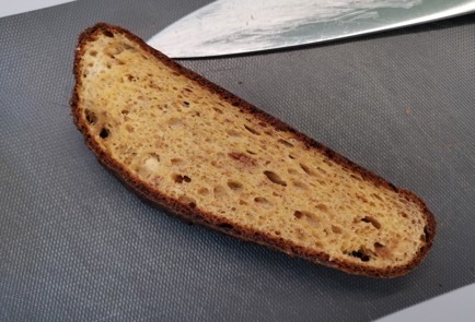 Фото шага рецепта Бутерброд с вялеными помидорами 188877 шаг 1  