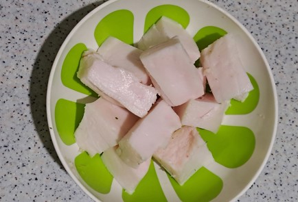 Фото шага рецепта Бутербродное сало с чесноком 186694 шаг 2  